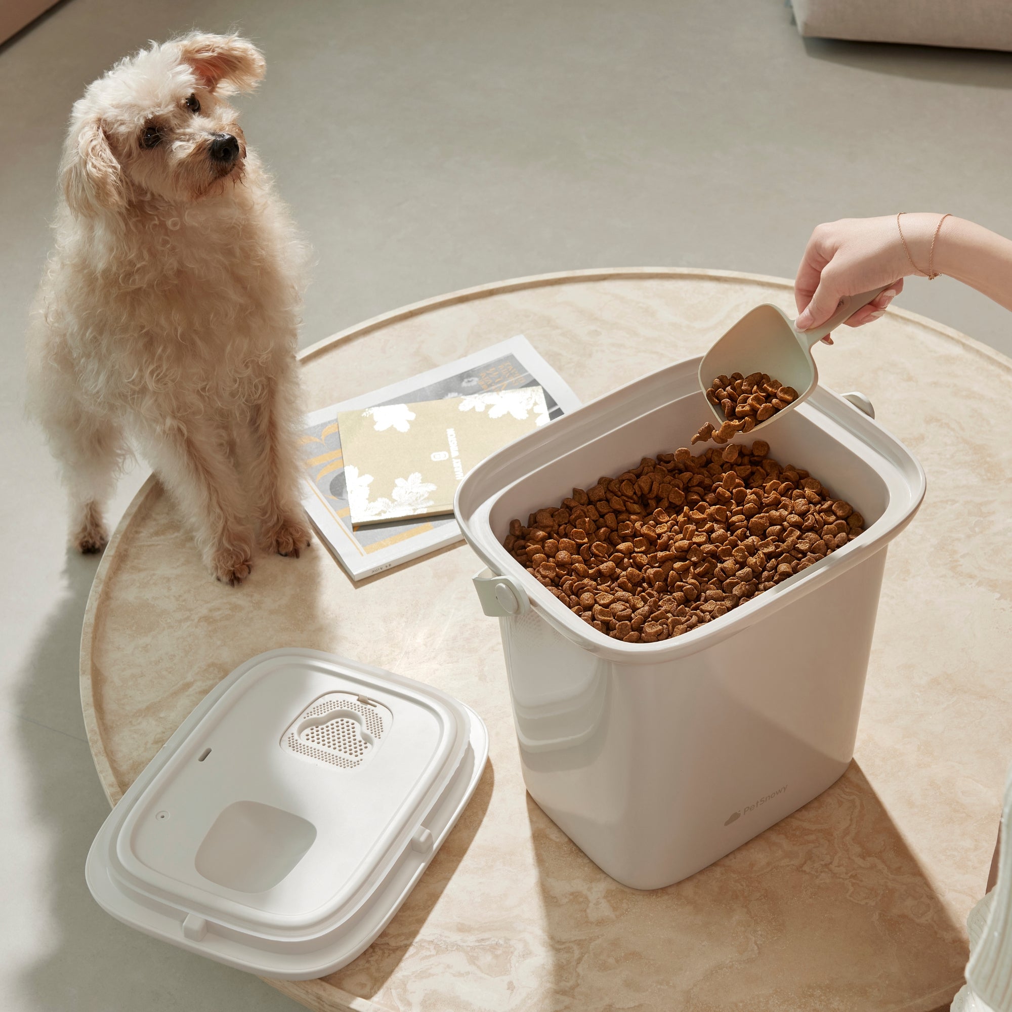 Petsnowy Pet Food Vacuum Container